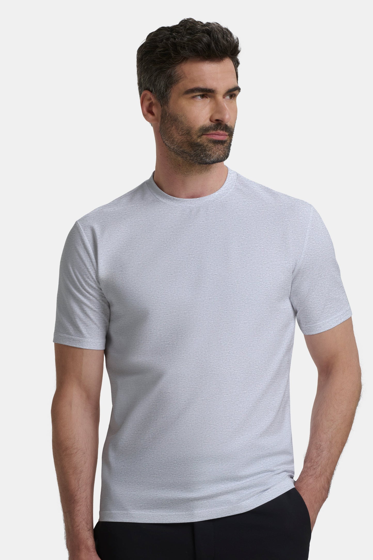 THE ESSENTIAL SLIM T-SHIRT