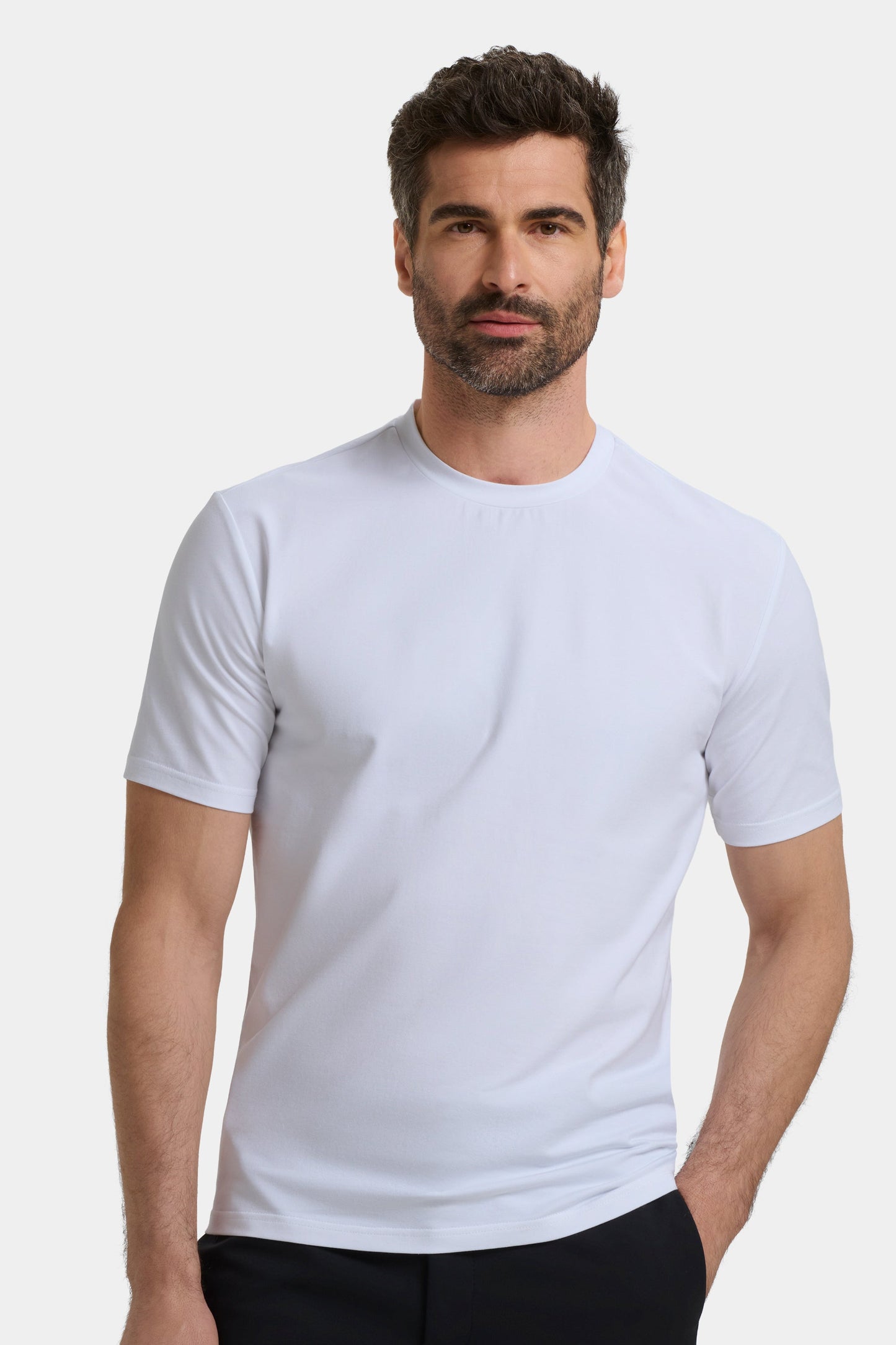 THE ESSENTIAL SLIM T-SHIRT