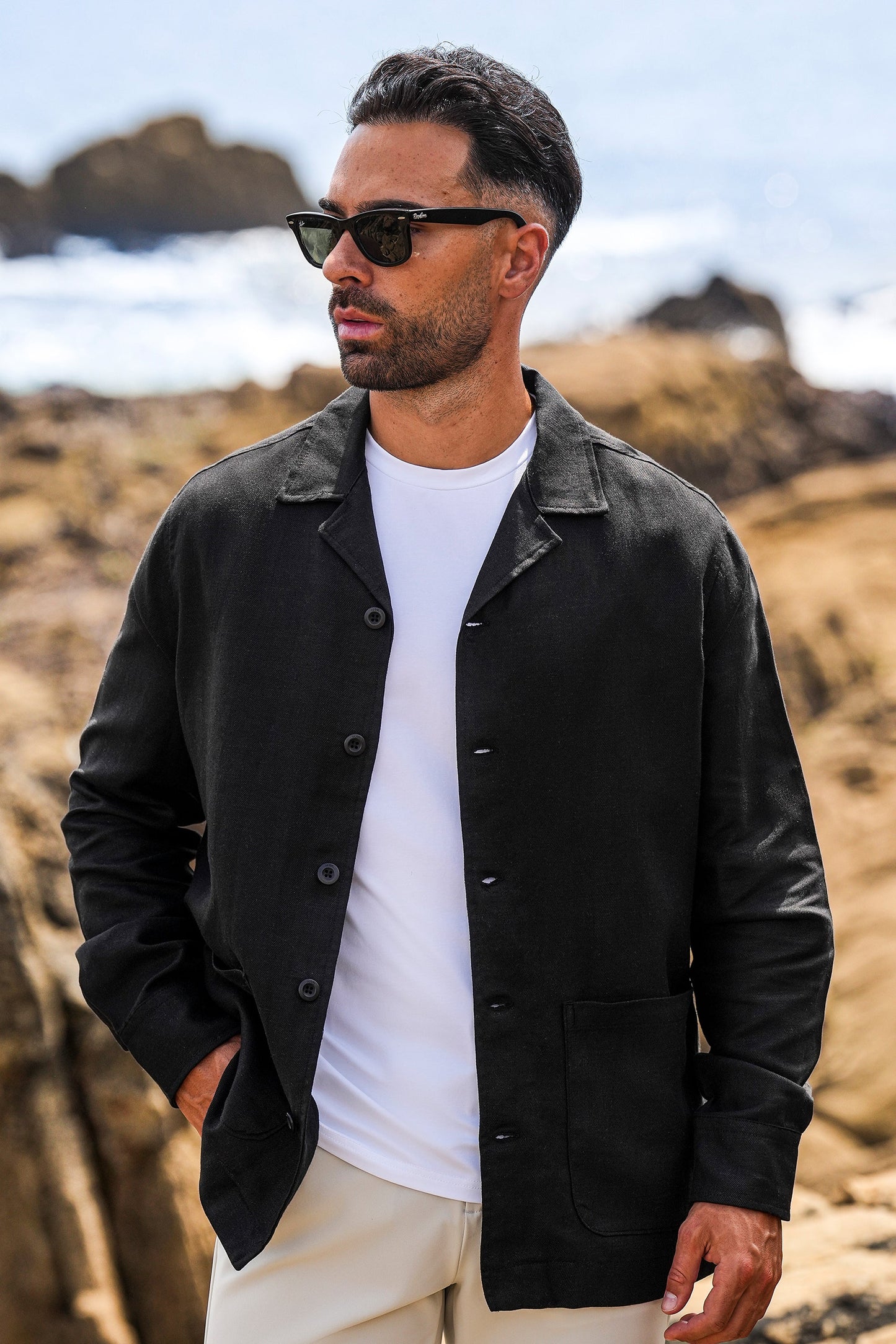 THE LINEN OVERSHIRT