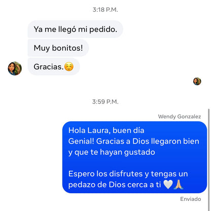 Luz de Cristo Plateado: El Sagrado Corazón en Cristal Infinito